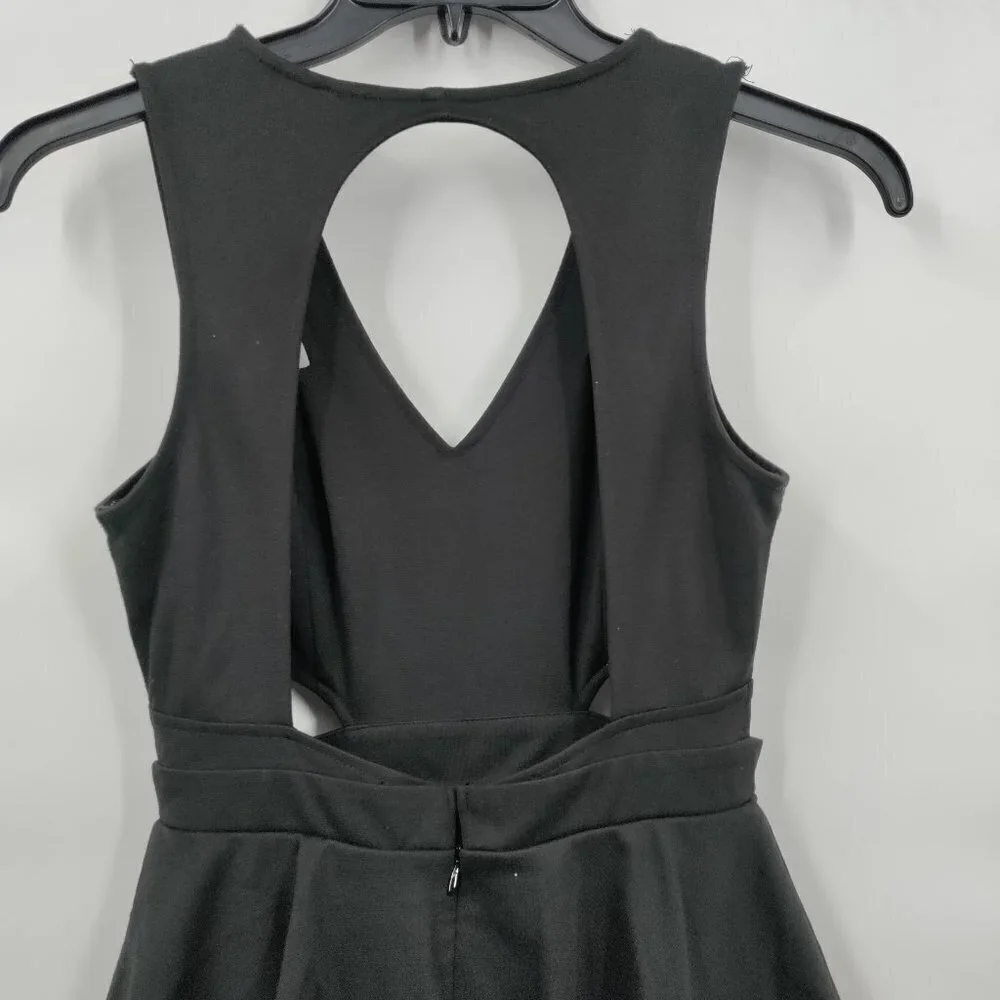 Sparkle & Fade Bodycon V Neck Side Cutout Ponte Peplum Dress Size 6 Women Black